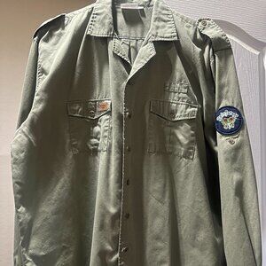 Rainforest Cafe Olive Green Utility Work Shirt – Logo Patch & Embroidered Frog